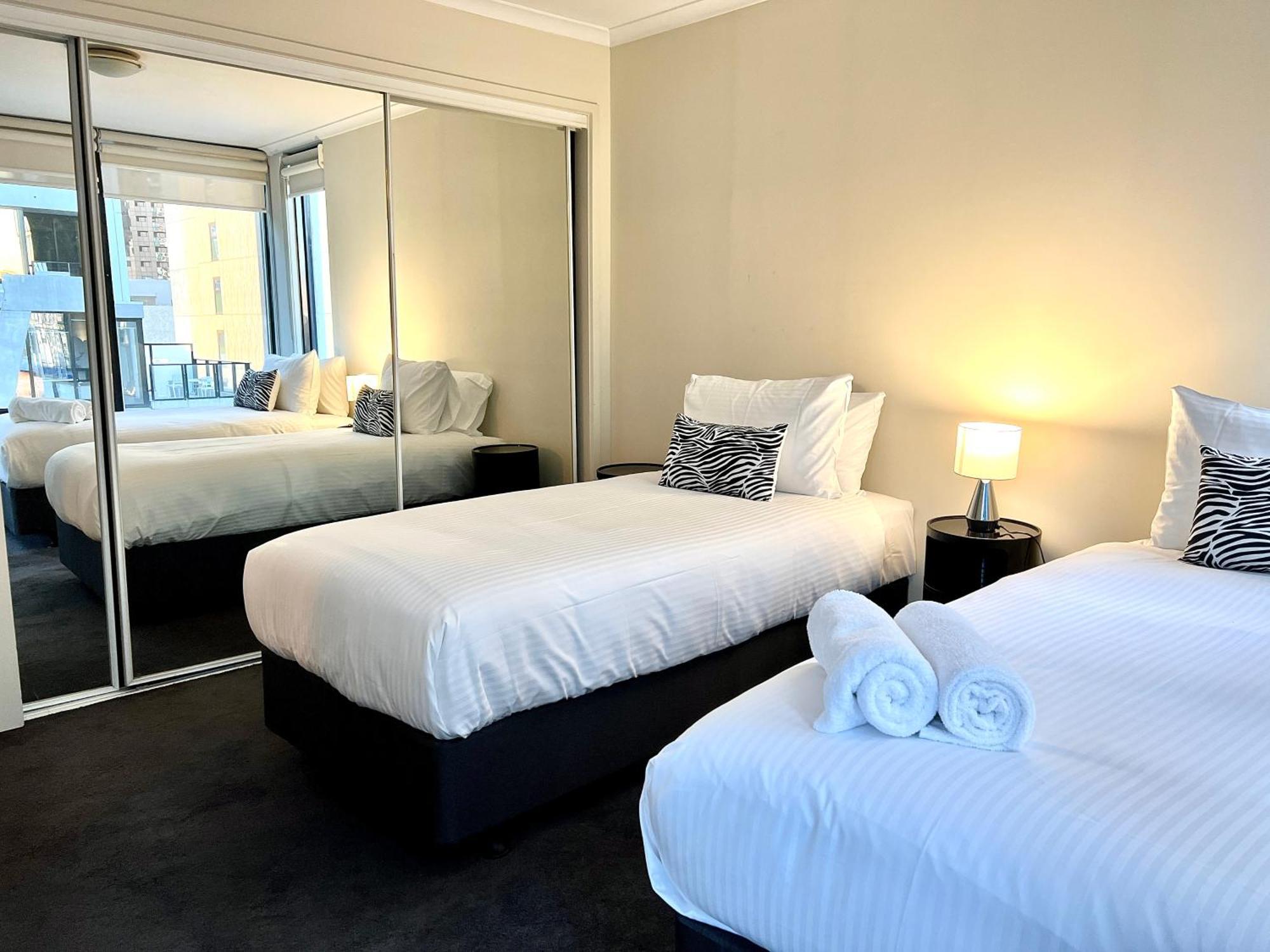 Readyset Apartments On Kavanagh เมลเบิร์น ภายนอก รูปภาพ